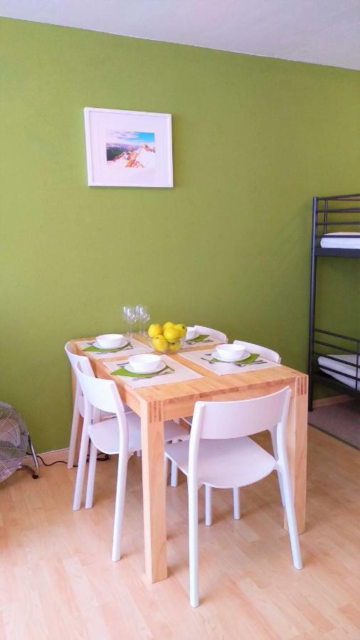 Green Wall Apartment Капрун Экстерьер фото